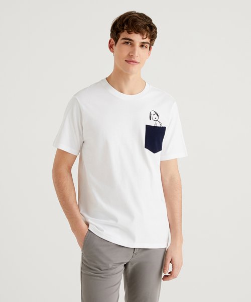 BENETTON (mens)(ベネトン（メンズ）)/【PEANUTSコラボ】スヌーピーポケット付きTシャツ・カットソー/ホワイト×ネイビー