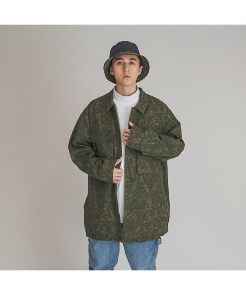 Levi's(リーバイス)/HAYES OVERSIZED OVRSHRT GD SCRATCHY CAMO/GREENS