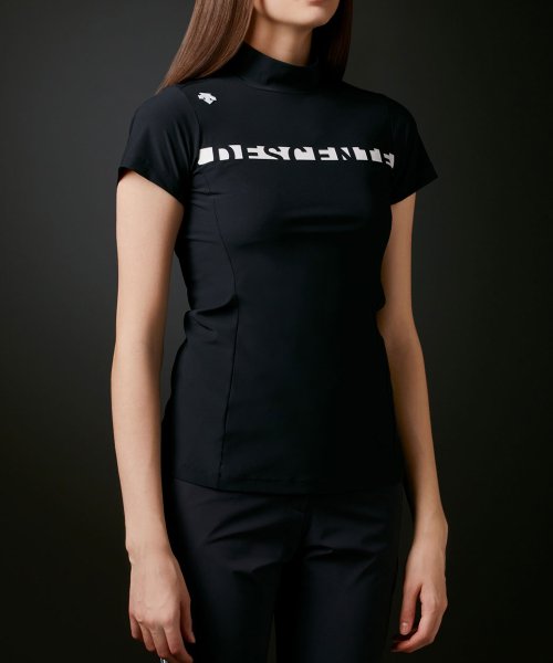 DESCENTE GOLF(デサントゴルフ)/ナイロンベアロゴプリントモックネックシャツ【UV】/ブラック系