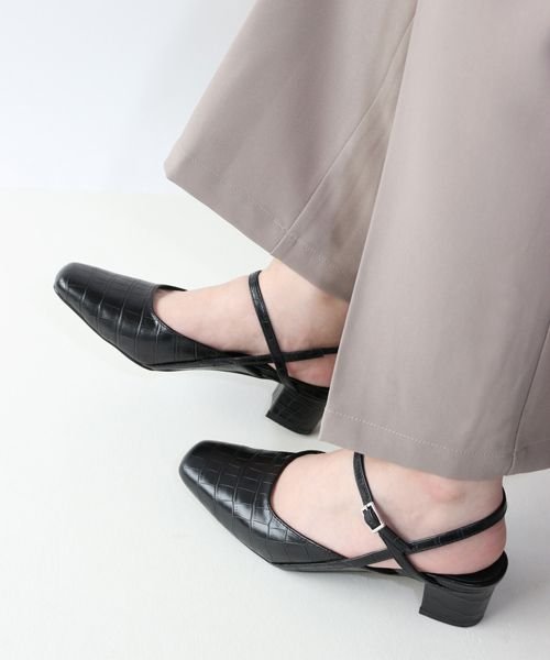 セール スクエアトゥバックレスパンプス 低反発スポンジ入り フィン Fin Magaseek