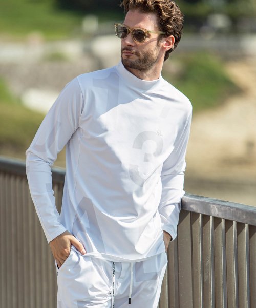 ランダムロゴラッシュガードモックネックtシャツ メンズファッション 阪急百貨店公式通販 阪急 Men S Online Store ランダムロゴラッシュガードモックネックtシャツ メンズファッション 阪急百貨店公式通販 阪急 Men S Online Store