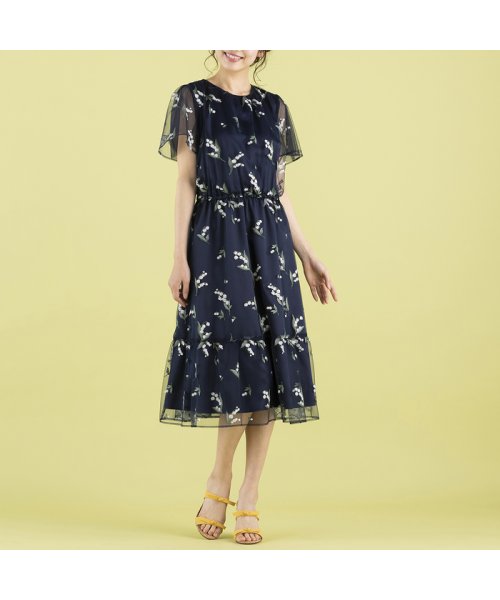 スズランチュール刺繍ワンピース レディースファッション 阪急百貨店公式通販 Hankyu Fashion スズランチュール刺繍ワンピース レディースファッション 阪急百貨店公式通販 Hankyu Fashion