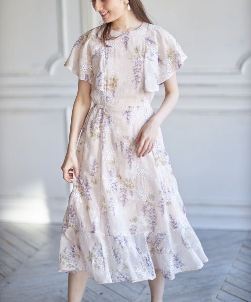 フラワーエンブロイダリー フラワープリントワンピース トッコクローゼット Tocco Closet Magaseek