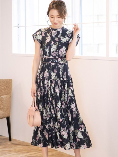 セール 花柄パイピングワンピース クイーンズコート Queens Court Magaseek