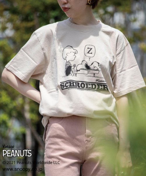 NOLLEY’S goodman(ノーリーズグッドマン)/【PEANUTS/ピーナッツ】SNOOPY/SCHROEDER ヴィンテージ プリント ビッグシルエット Tシャツ/ベージュ