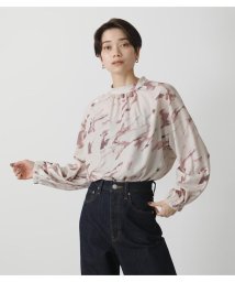 AZUL by moussy(アズールバイマウジー)/MARBLE PATTERN BLOUSE/柄BEG5