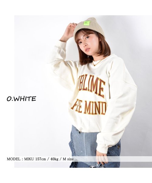 1111clothing(ワンフォークロージング)/◆カレッジロゴ 貼り付け プルオーバー◆ トレーナー メンズ トレーナー レディース スウェット メンズ スエット レディース カレッジロゴ スエット レディー/ホワイト