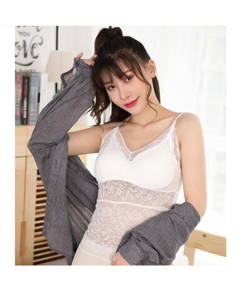 セール 総レース キャミソール Vネック カップ付き おしゃれ パッド付き 可愛い キャミソール セクシー ベアトップ インナー 春新作 韓国ファッション セイヘイショップ Seiheishop Magaseek
