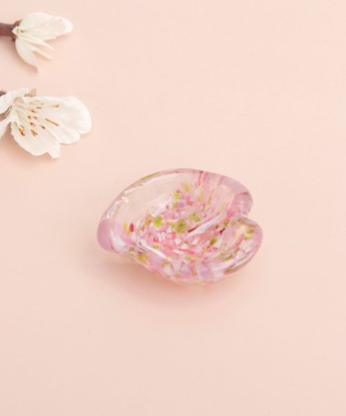 セール 10 Off 江戸硝子桜花びら型薬味入れ アフタヌーンティー リビング Afternoon Tea Living Magaseek