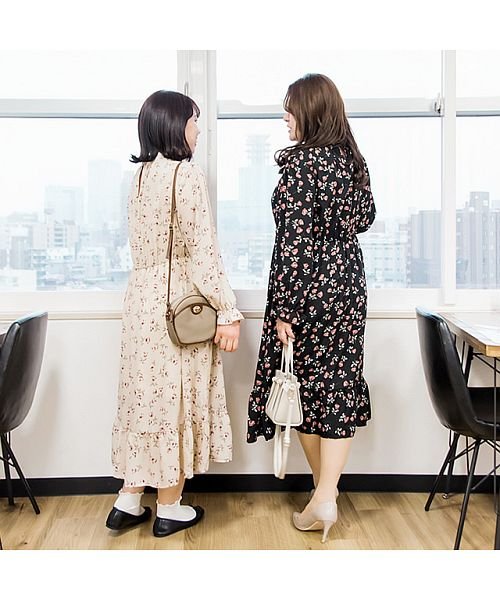 フラワープリント裾ティアードワンピース クレット 大きいサイズ Clette Magaseek