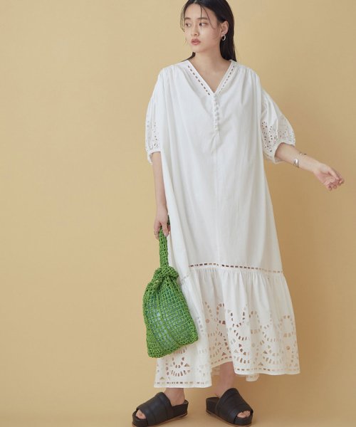 クーポン開催中 セール 40 Off 洗える スカラップ刺繍ワンピース アダム エ ロペ Adam Et Rope Magaseek