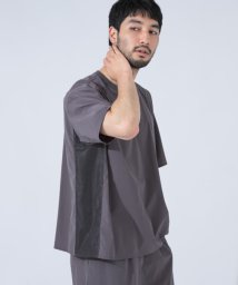 URBAN RESEARCH ROSSO(URBAN　RESEARCH　ROSSO（MEN）)/メッシュ切替アクティブTシャツ/CHACOAL