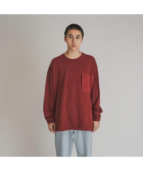 Levi's(リーバイス)/LS UTILITY POCKET Tシャツ MADDER BROWN GARMENT/REDS