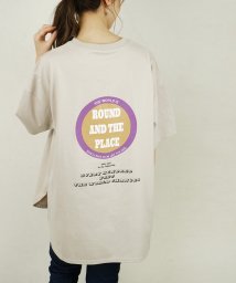 Fizz(フィズ)/【2021新作】サークルロゴプリント裾ラウンド半袖Tシャツ myke SS/ベージュ