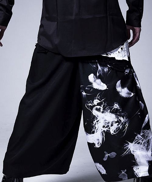 Civarize スモークフェザープリントワイドパンツ V系 ヴィジュアル系 ビジュアル系 モード系 メンズ ファッション スカート ハカマパンツ タイパンツ シヴァーライズ Civarize Magaseek Civarize スモークフェザープリントワイドパンツ V系 ヴィジュアル系 ビジュアル系 モード系 メンズ ファッション スカート ハカマパンツ タイパンツ シヴァーライズ Civarize Magaseek