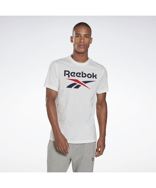 Reebok(リーボック)/グラフィック シリーズ リーボック スタックト Tシャツ / Graphic Series Reebok Stacked Tee/ホワイト