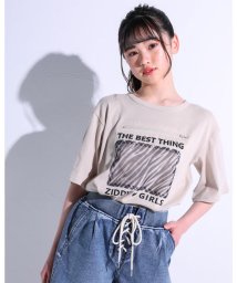 ZIDDY(ジディー)/【ニコ☆プチ掲載】ゼブラパッチ バッグロゴ ルーズ Tシャツ(130~160cm/ベージュ