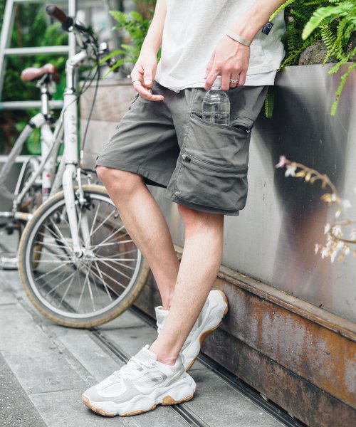 カーゴパンツ ショート ハーフ 短パン 膝上 メンズ ミリタリー ワーク アウトドア フェス キャンプ 無地 シンプル ゆったり 大容量ポケット 9850 ロッキーモンロー Rocky Monroe Magaseek