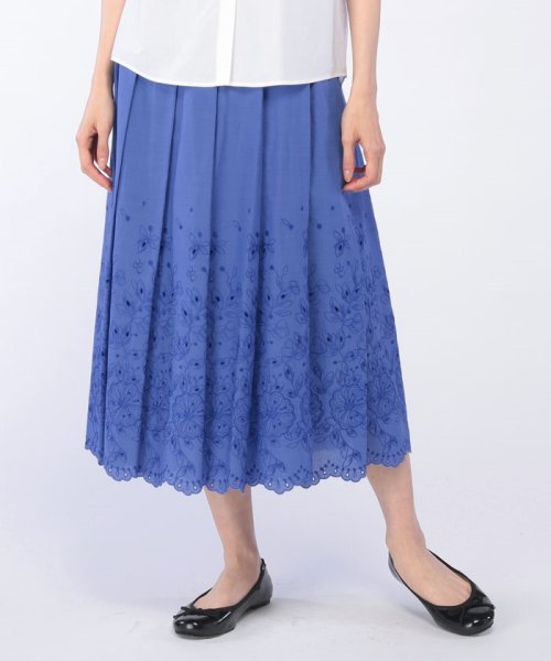 OLD ENGLAND(オールド　イングランド)/パネル刺繍スカート/ブルー