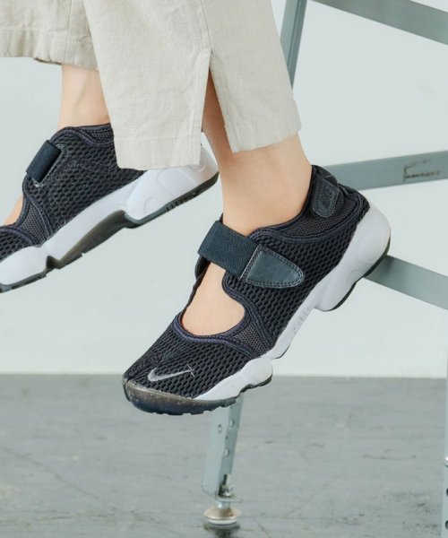 ナイキ Nike Air Rift エアリフト Sc スニーカー グリーンレーベルリラクシング Green Label Relaxing Magaseek ナイキ Nike Air Rift エアリフト Sc スニーカー グリーンレーベルリラクシング Green Label Relaxing Magaseek