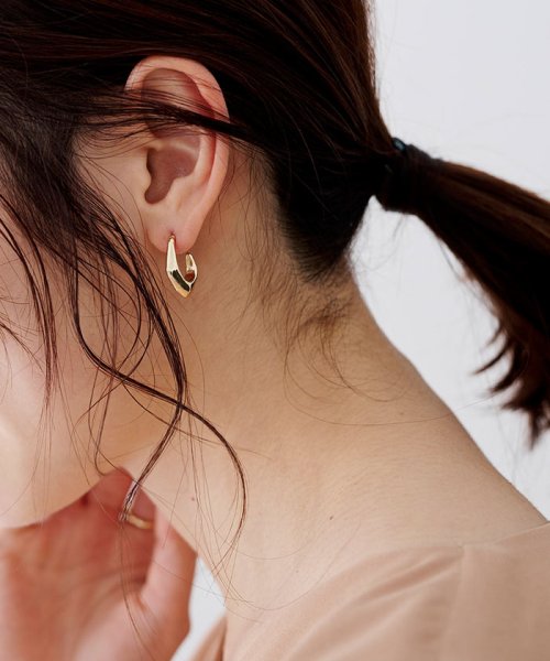 デザインフープピアス ユアーズ Ur S Magaseek