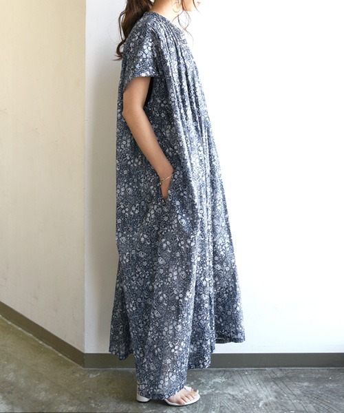 花柄 ワンピース レディース 春服 エミュラル emural 花柄コットンボイルギャザー半袖ワンピース【M-L】ワンピ 春夏 ロングワンピ ネイビー スモークグ
