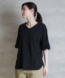 atONE/折り返しスリーブVネックビッグTシャツ 無地 カジュアル シンプル オーバーサイズ コットン デコルテ見せ 薄手 大きいサイズ 流行 春夏 夏 新着 韓国 プチ/504077894