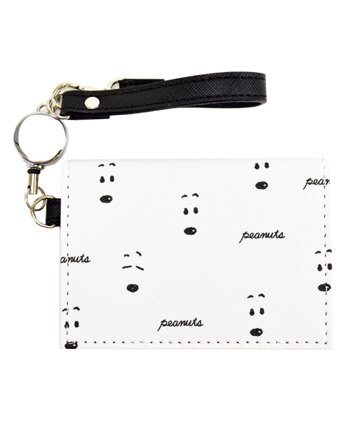 スヌーピー パスケース 定期入れ 二つ折り 合成皮革 リール付き 3枚 キャラクター シンプル Icカードケース カードケース コンパクト 通勤 かわいい 可愛 ランナー Runner Magaseek
