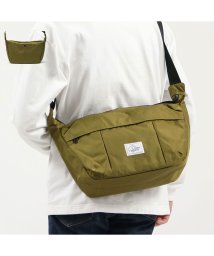 Lowe alpine(ロウアルパイン)/ロウアルパイン ショルダーバッグ Lowe alpine  斜めがけ Adventurer Shoulder アドベンチャー ショルダー B5 撥水 LA－03/オリーブ