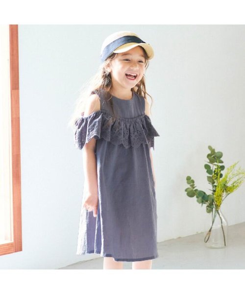 セール Net別注スカラップ刺繍オフショルワンピース アプレレクール Apres Les Cours Magaseek