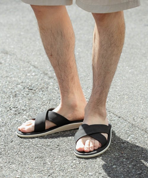 セール アイテムズアーバンリサーチ メンズ Items Urbanresearch エコレザークロスサンダル Magaseek