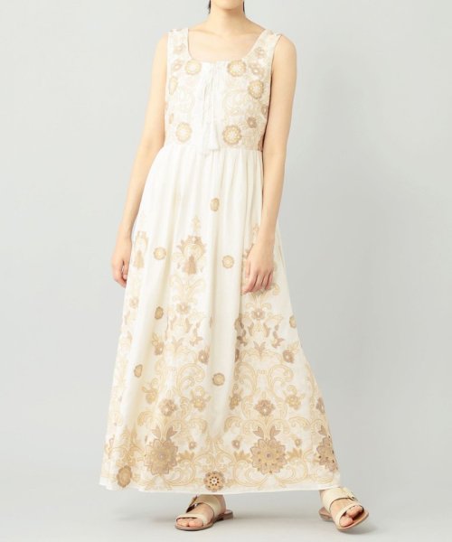 セール フラワーオーナメント刺繍ワンピース グレースコンチネンタル Grace Continental Magaseek