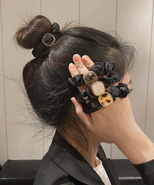 セール シュシュ ヘアゴム ヘアアレンジ 韓国 サテンフリル 髪留め 髪飾り パーティー 二次会 お呼ばれ ショッピングゴー Shoppinggo Magaseek