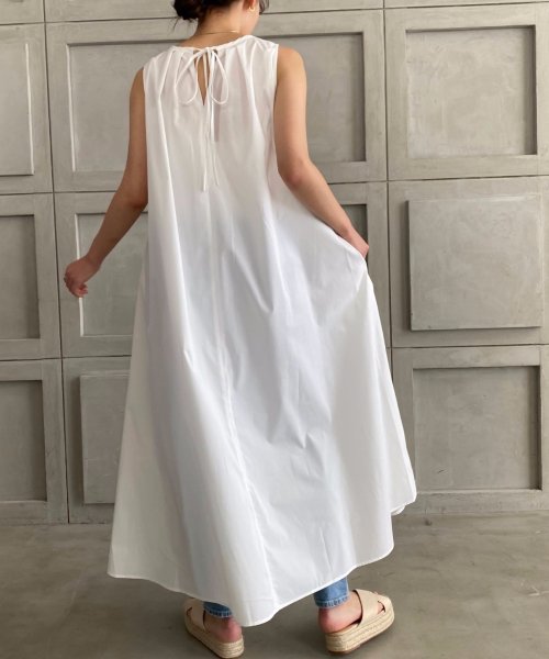 セール 65 Off T Cブロードノースリーブaラインワンピース モーメントプラス Moment Magaseek