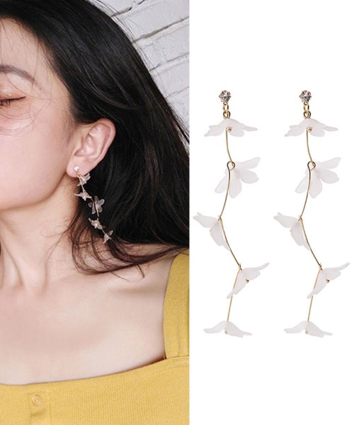 shoppinggo(ショッピングゴー)/ピアス 揺れる 花 ロングピアス ロングチェーン デザイン サークル アクセサリー レディース ファッション 可愛い/その他系1