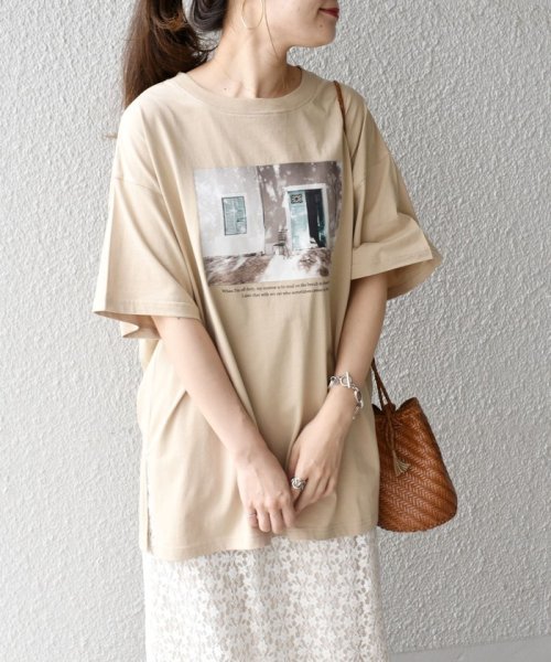 SHIPS WOMEN(シップス　ウィメン)/《一部追加予約》* オーガニックコットン フォト ショート スリーブ TEE 24SS ◆/ベージュ