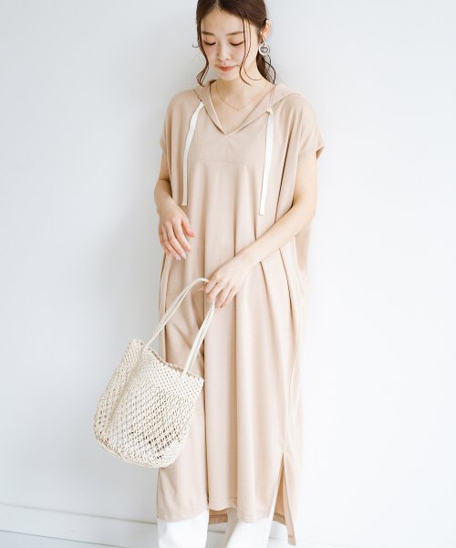 セール セーラーカラーで顔周りすっきり華奢見せが叶っちゃう 大人かわいいカットソーワンピース ハコ Haco Magaseek
