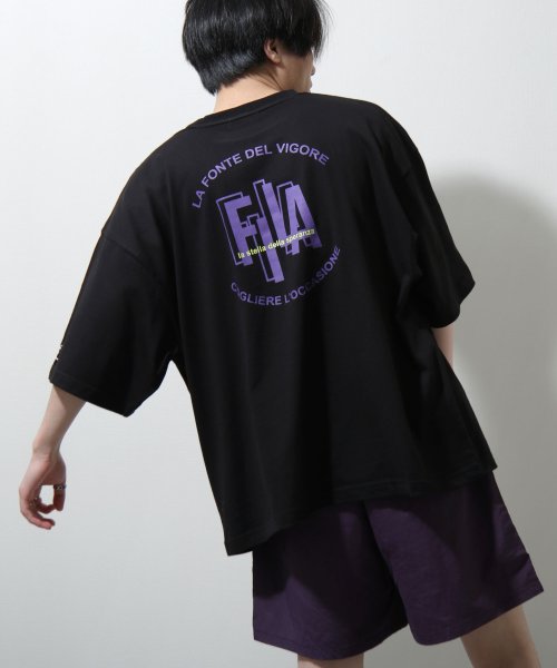 ZIP FIVE(ジップファイブ)/【fh7889】FILAユニセックスバックイラストTシャツ/ブラック