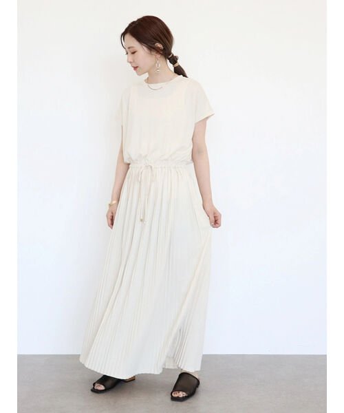 セール 28 Off プリーツカットワンピース アメリカン ホリック American Holic Magaseek