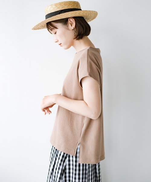 使いやすさno 1 1枚でも重ね着にも着まわし上手なちょび袖リブトップス 504106924 ハコ Haco Magaseek