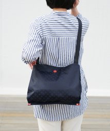 russet(ラシット)/たためるショルダーバッグ(CE－805)/BLACK/NAVY