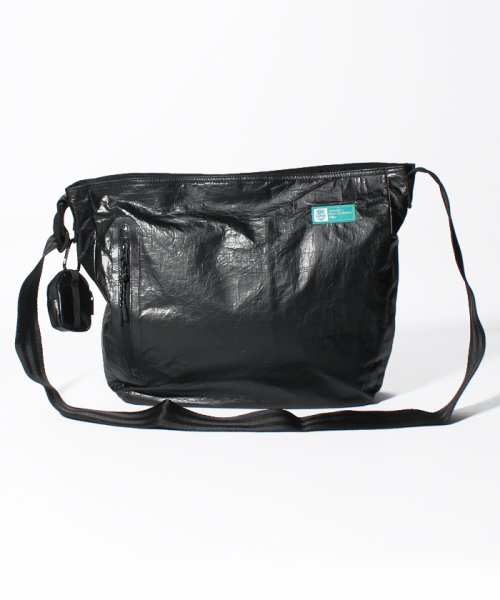 FILA（Bag）(フィラ（バッグ）)/軽量メッセンジャ―バッグ/ブラック