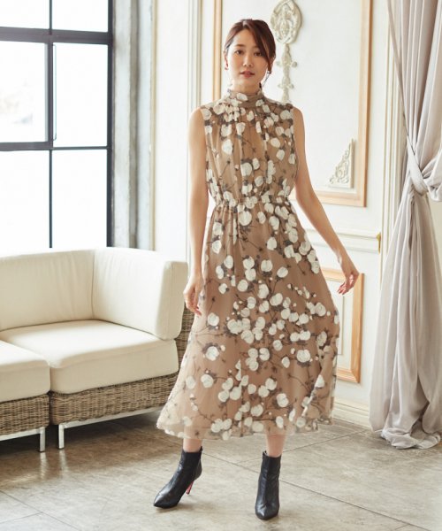 ペイントフラワープリントノースリーブ ワンピース アナイ Anayi Magaseek