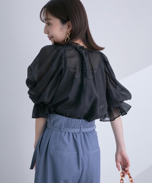 高橋愛さんコラボ 上品な透け感で透明感をプラス シアーブラウス ビス Vis Magaseek