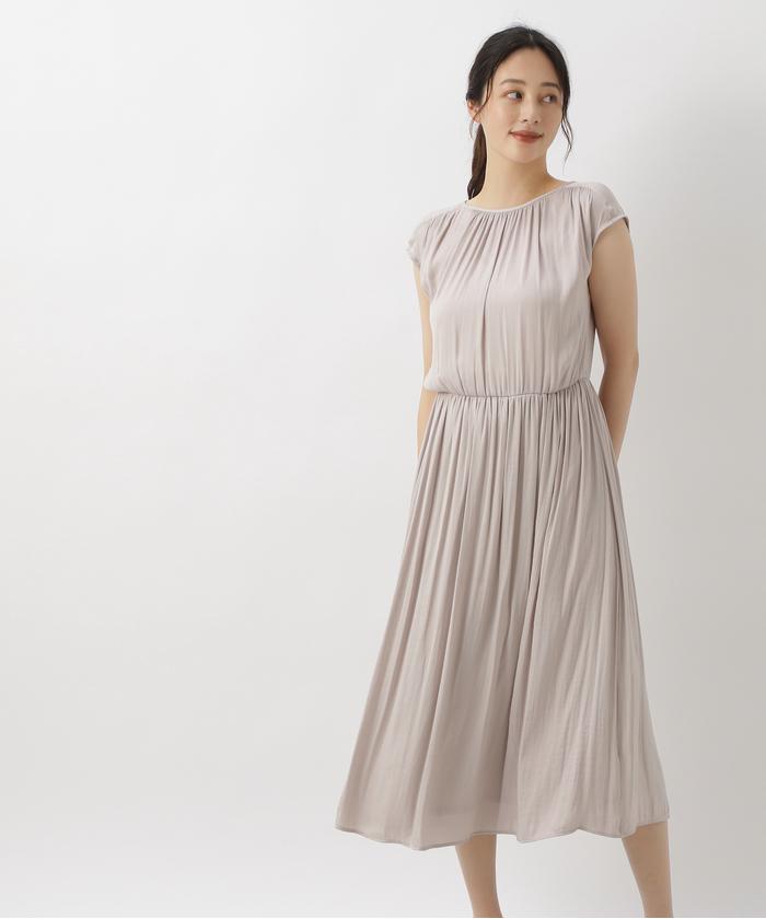 セール Off 割繊サテンギャザーワンピース ナチュラルビューティーベーシック Natural Beauty Basic Magaseek