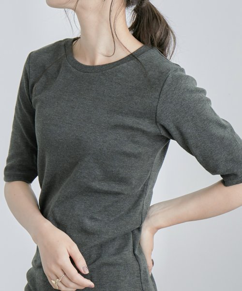 Fashion Letter(ファッションレター)/[M－4L]快適な着心地を実現。コットン100% 半袖 カットソー レディース Tシャツ インナー トップス 5分袖 シンプル 無地 色違い 伸びる 伸縮性 綿/チャコールグレー