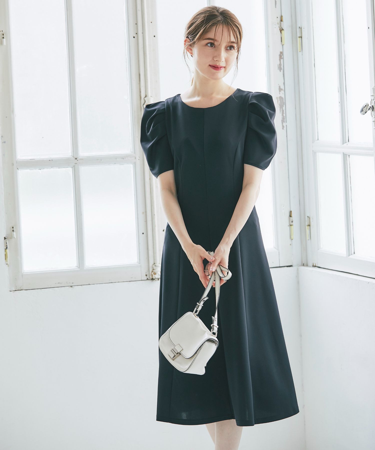 パワーショルダーシンプルワンピース トッコクローゼットリュクス Tocco Closet Luxe Magaseek