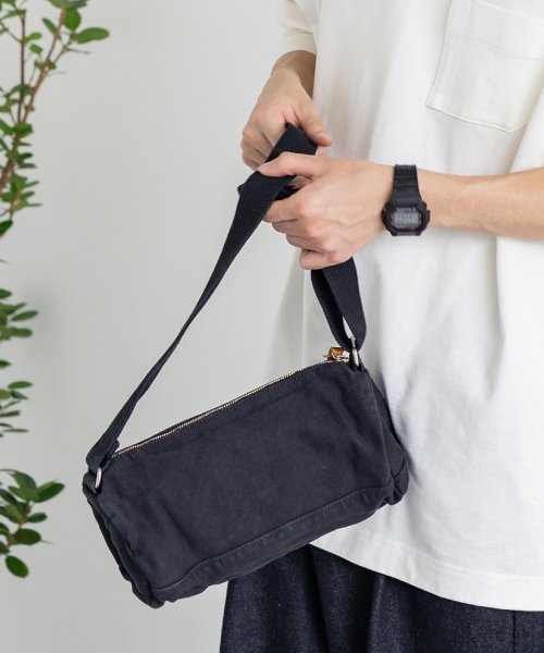 ショルダーバッグ メンズ レディース 本革 日本製 ロール ミニドラム コットンキャンバス 無地 綿 国産 アメカジ 反応染め 栃木レザー 斜め掛け 肩かけ ギ ロッキーモンロー Rocky Monroe Magaseek ショルダーバッグ メンズ レディース 本革 日本製 ロール ミニドラム コットンキャンバス 無地 綿 国産 アメカジ 反応染め 栃木レザー 斜め掛け 肩かけ ギ ロッキーモンロー Rocky Monroe Magaseek