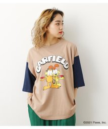 RODEO CROWNS WIDE BOWL(ロデオクラウンズワイドボウル)/GARFIELD チェンジカラー Tシャツ/BEG