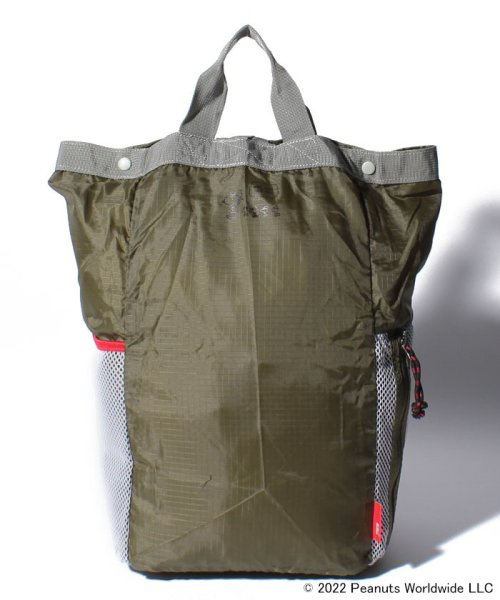 Snoopy スヌーピー 折りたたみ 軽量 リュック型 エコバッグ Ip トール トランシェ Peanuts 6s 00 ｒｏｏｔｏｔｅ Rootote Magaseek